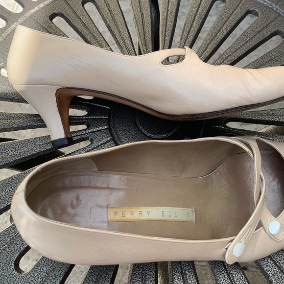 PERRY ELLIS Leather Victorian Mary Janes Heels - Picture 9 of 11